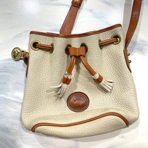 Vintage Dooney & Bourke Pebbled Leather Drawstring Bucket Purse Adjustable Strap